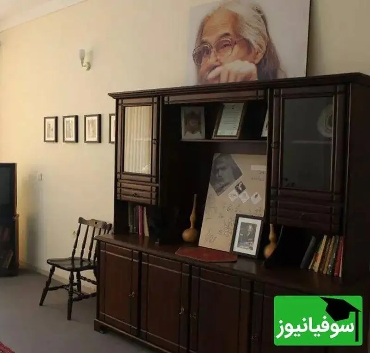 عکس  -  تصاویری کمیاب از خانه موزه اخوان ثالث که دل هر عاشق ادبیات را می لرزاند -  از دفتر شعر تا تختِ خلوت شاعر