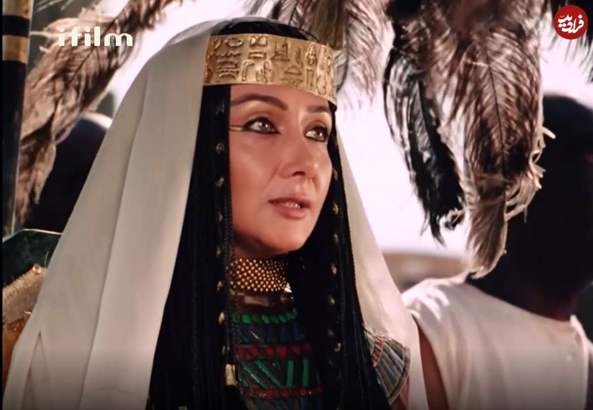 قاب زمان و تاریخ| «زلیخا» سریال یوسف پیامبر حال پخت نان نانوایی سال 96 عکس| سفر در زمان؛ «زلیخا» سریال یوسف پیامبر در حال پخت نان در نانوایی؛ سال 96