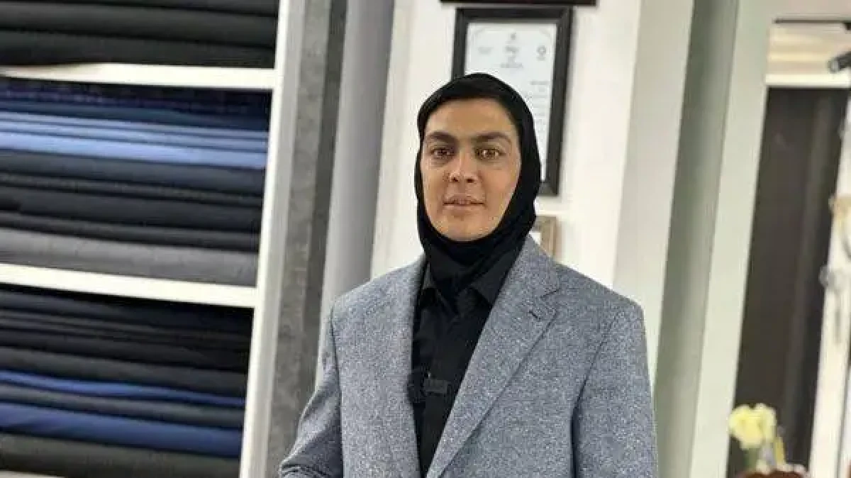 عکس | سفر در زمان ؛ شهربانو منصوریان: من کارمند شهرداری هستم، حقوقم 900 هزارتومن هست... ته حسابم هم 500 هزار تومن پول دارم... با کل جایزه هام تونستم تو سمیرم خونه بگیرم و...! ویدیو - شهربانو منصوریان: من کارمند شهرداری هستم، حقوقم 900 هزارتومن هست... - ته حسابم هم 500 هزار تومن پول دارم... - با کل جایزه هام تونستم تو سمیرم خونه بگیرم و...!