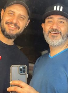 عکس در زمان | سلفی صمیمی مهران غفوریان و جواد عزتی با لبخندهای گرم عکس در زمان | سلفی صمیمی مهران غفوریان و جواد عزتی با لبخندهای گرم