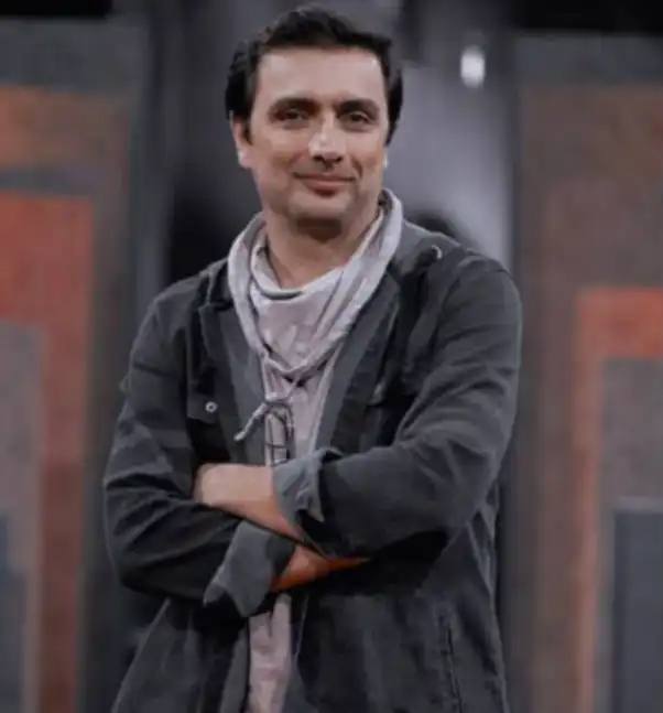 استایل جدید امین زندگانی در ۵۳سالگی سوژه شبکههای اجتماعی شد استایل جدید امین زندگانی در ۵۳سالگی سوژه شبکههای اجتماعی شد