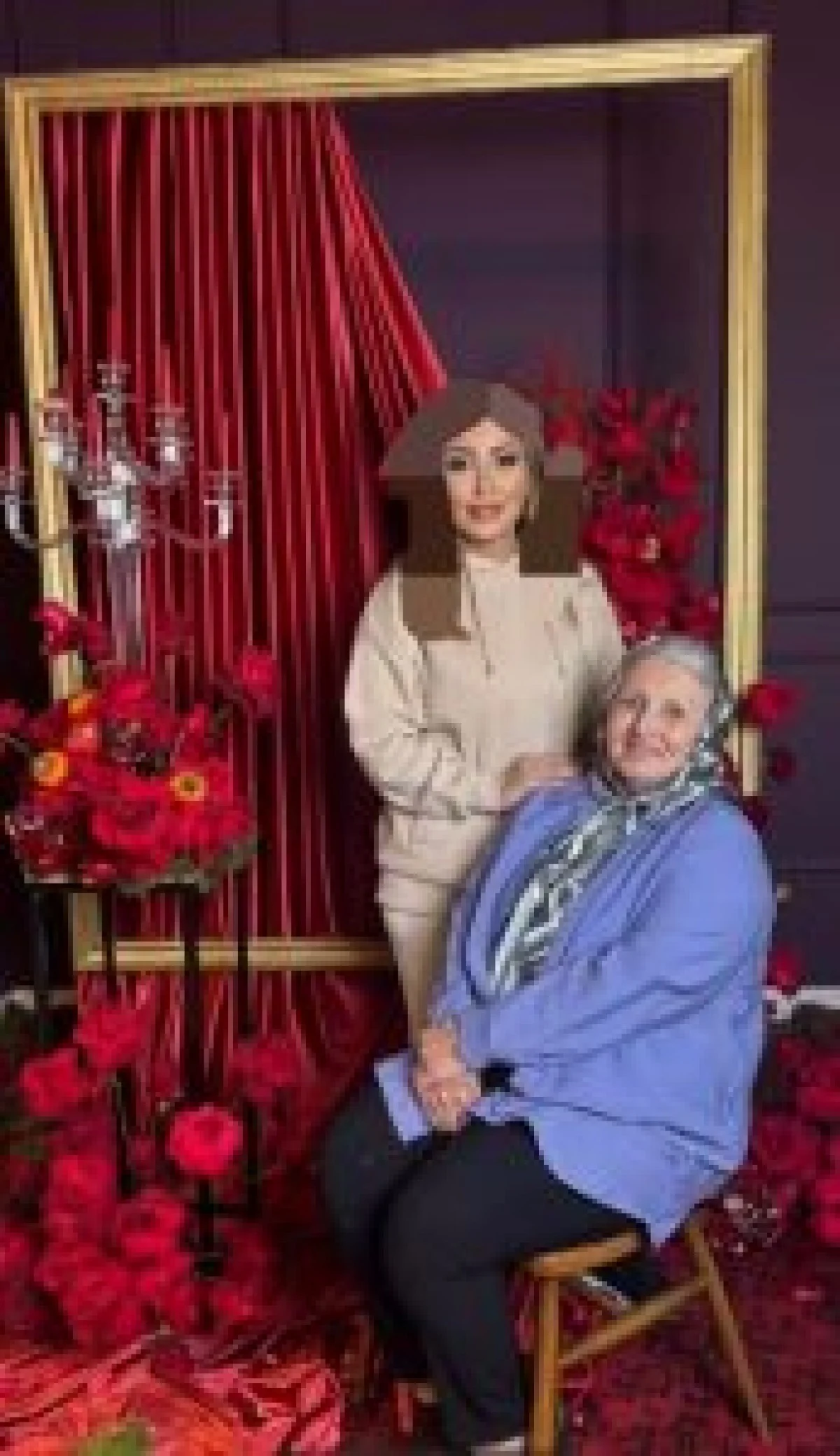 شب یلدای عجیب و جالب پرستو صالحی و مادرش Screenshot 20241221 084053 Editor Lite