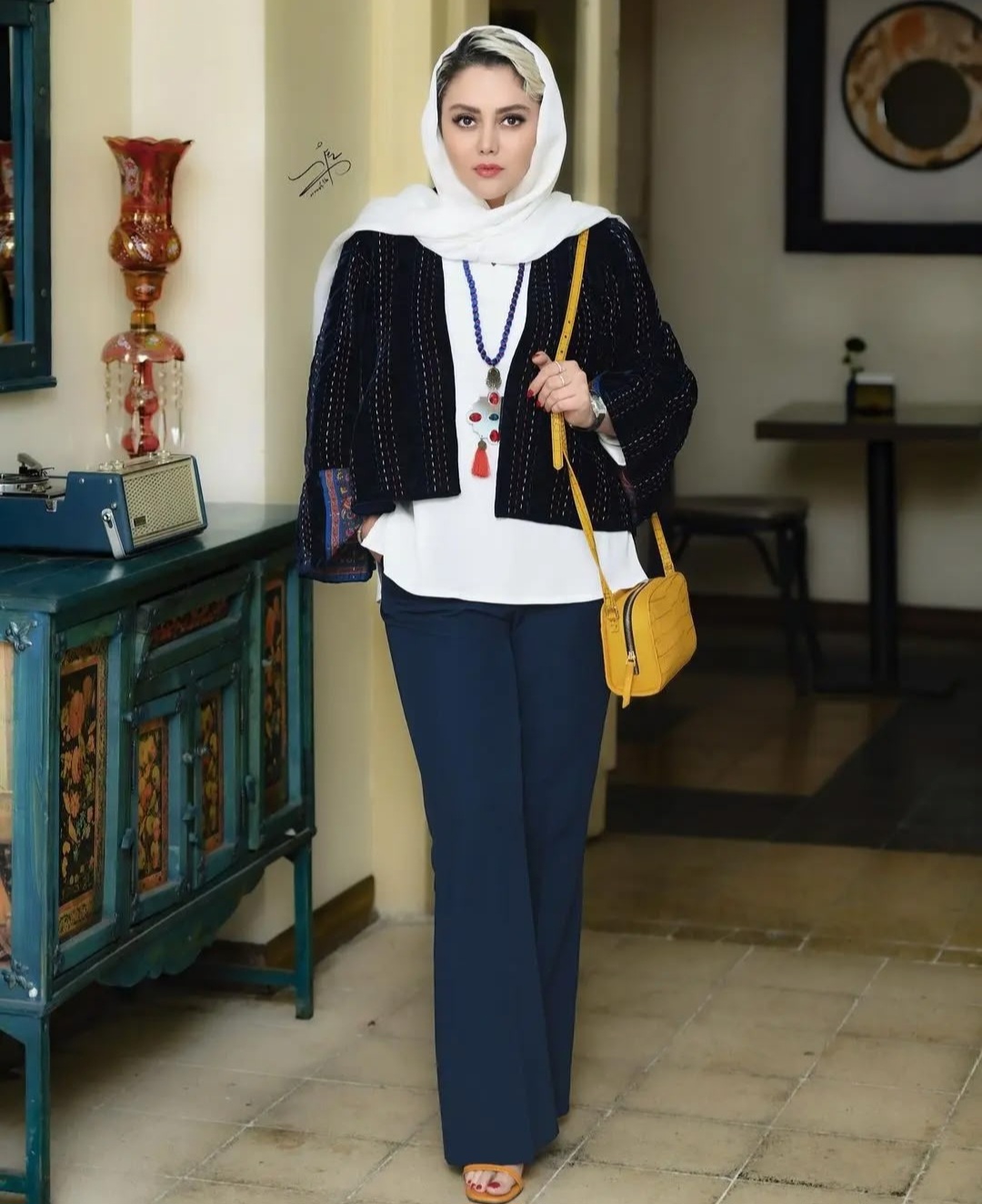 تصویر زمان | استایل خاص و جذاب شادی مختاری در اینستاگرام تصویر زمان | استایل خاص و جذاب شادی مختاری در اینستاگرام