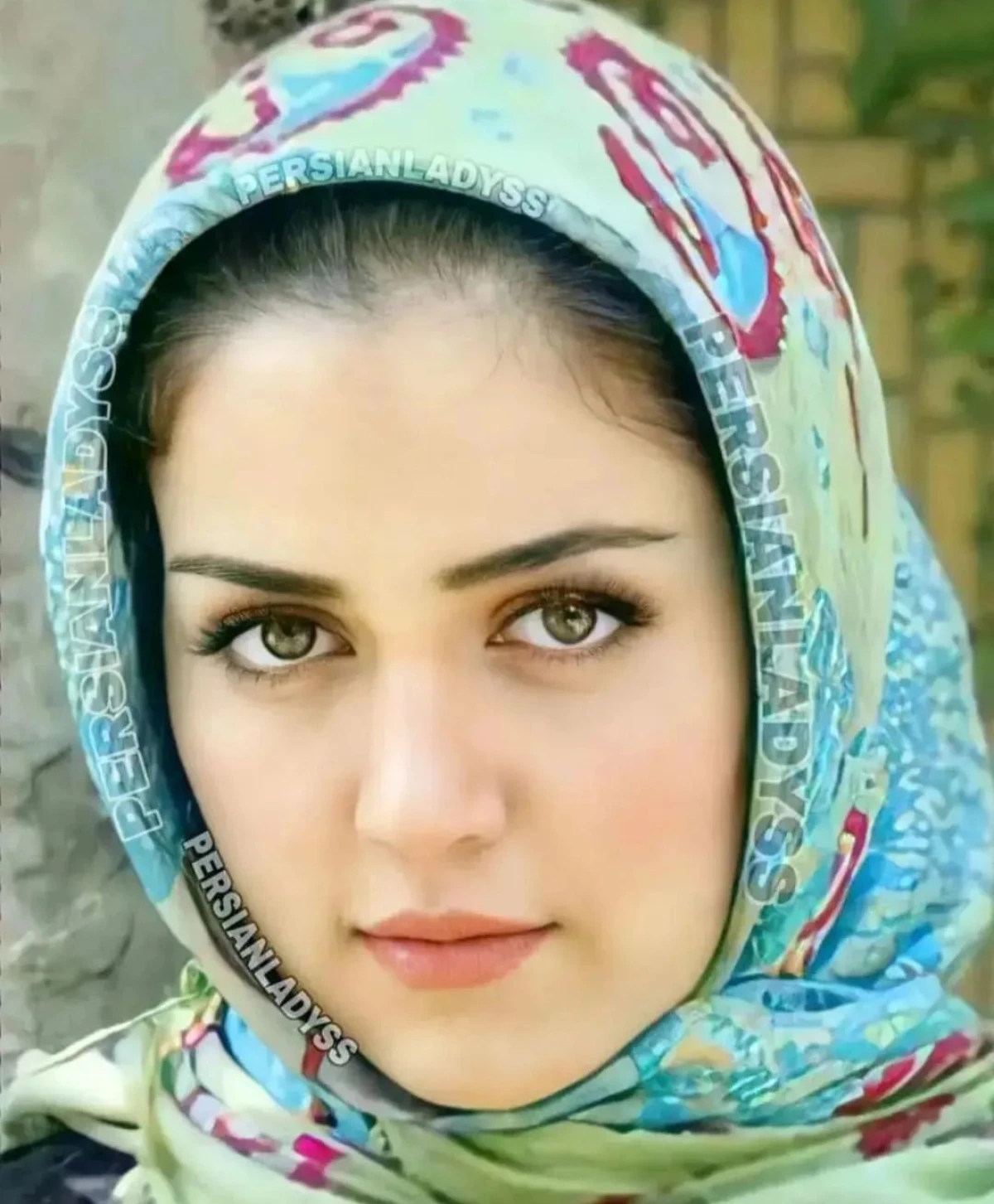 تاریخ وبگردی | تصویری از استایل چشمگیر «افسانه پاکرو» بازیگر سریال پیدا و پنهان در 41 سالگی تاریخ وبگردی | تصویری از استایل چشمگیر «افسانه پاکرو» بازیگر سریال پیدا و پنهان در 41 سالگی