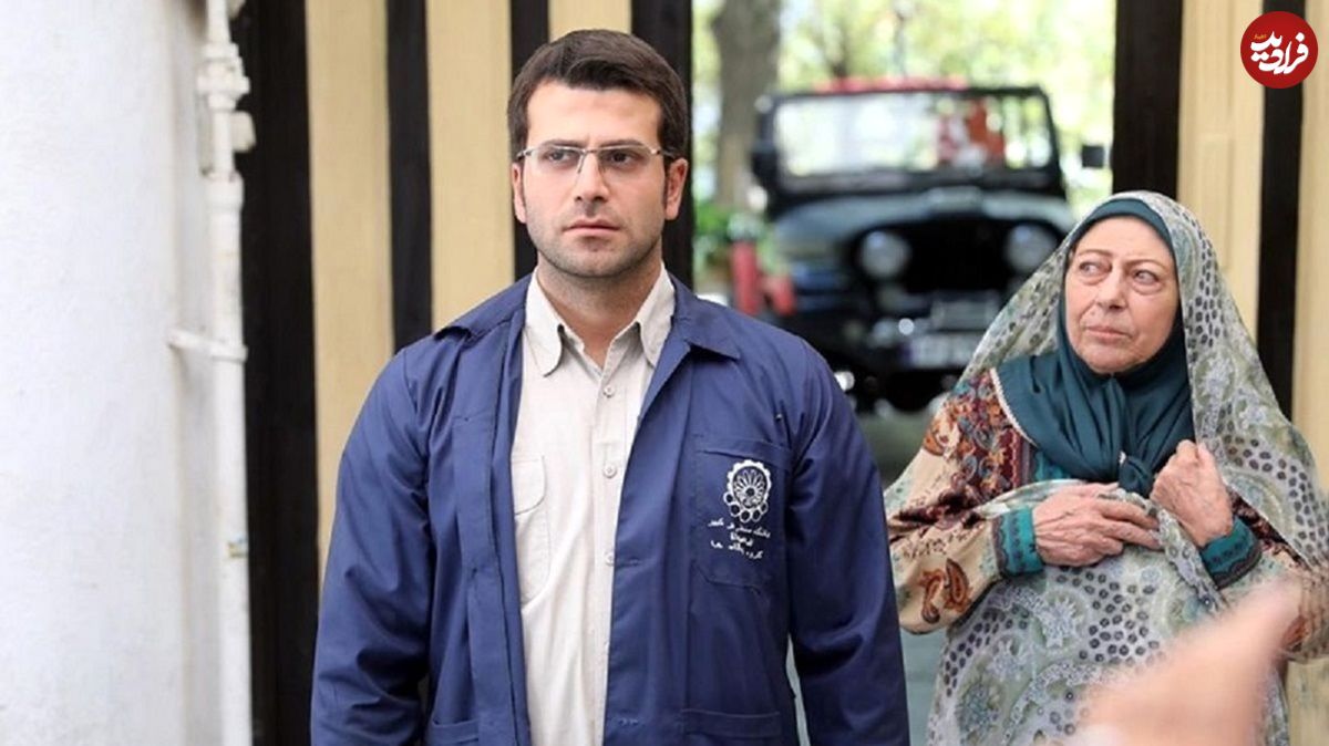 تونل زمان | «جواد جوادی» سریال بچه مهندس 3 کنار یا سال 1403 عکس| سفر در زمان؛ «جواد جوادی» سریال بچه مهندس 3 در کنار دریا؛ سال 1403