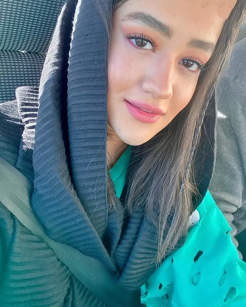 تصویرزمان| تغییر چهره چشمگیر حنانه احدی، بازیگر نقش «شادی» در سریال هفتسنگ پس از ۱۰ سال تصویرزمان| تغییر چهره چشمگیر حنانه احدی، بازیگر نقش «شادی» در سریال هفتسنگ پس از ۱۰ سال