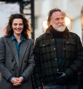 زمان در عکس | چهره متفاوت «کتلین استارک» پس از ۱۳ سال زمان در عکس | چهره متفاوت «کتلین استارک» پس از ۱۳ سال