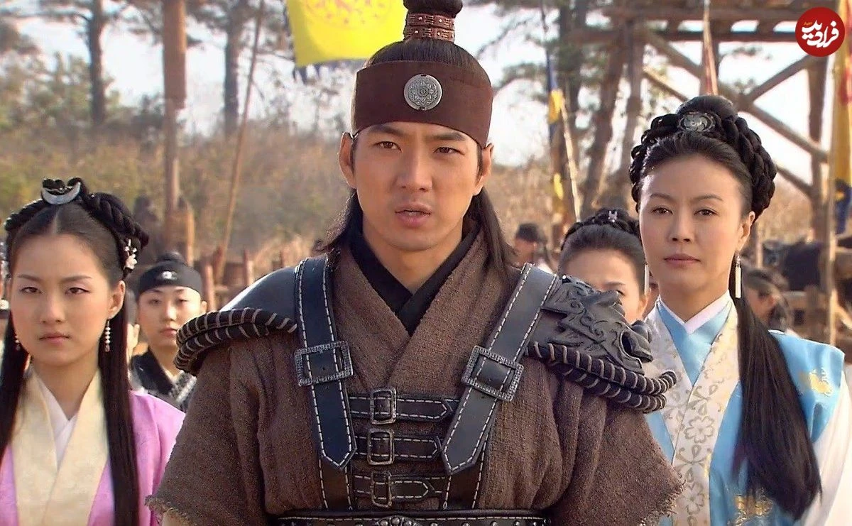 سفر زمان| عکس| سفر در تاریخ؛ «جومونگ» در یک نشست خبری در تهران؛ مرداد 1388 عکس| سفر در تاریخ؛ «جومونگ» در یک نشست خبری در تهران؛ مرداد 1388