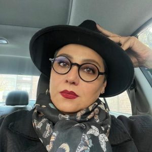 استایل جذاب و جدید شبنم مقدمی با کلاه های شیک و جذاب photo 2024 12 09 00 40 08 768x768 1