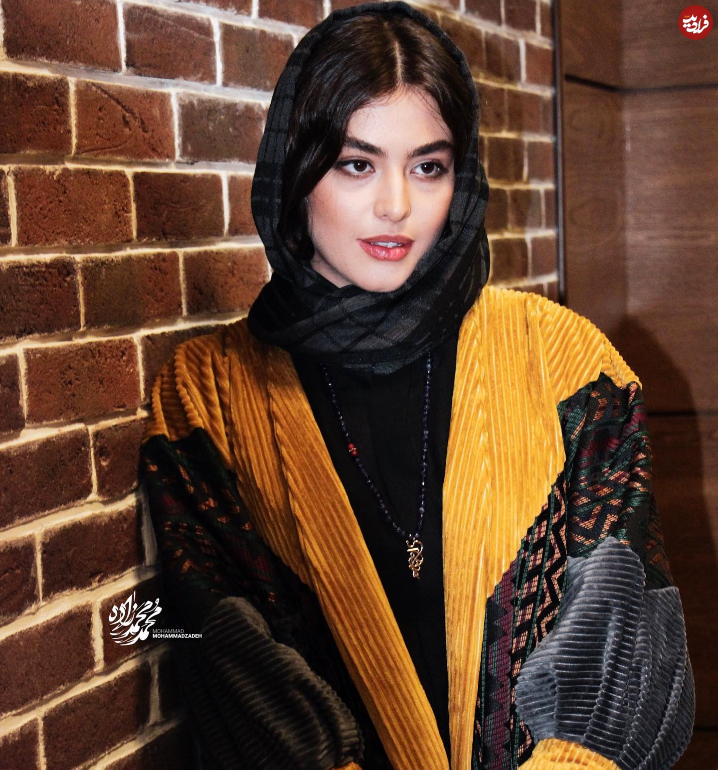 reyhaneparsaj_1584514617_2267395409734563482_28705207213