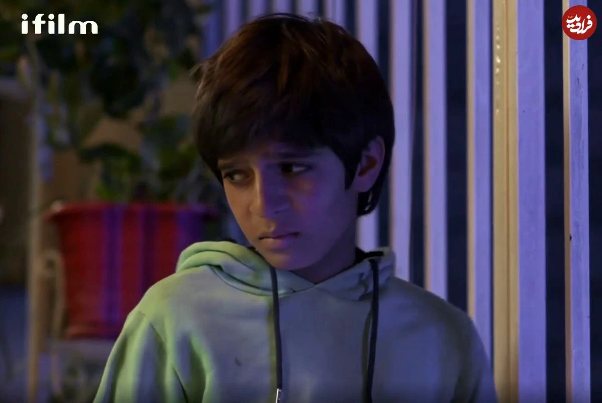 سفر زمان| در ؛ «امیر» سریال بچه مهندس 4 در کنار کیومرث پوراحمد؛ سال 96 عکس| سفر در زمان؛ «امیر» سریال بچه مهندس 4 در کنار کیومرث پوراحمد؛ سال 96