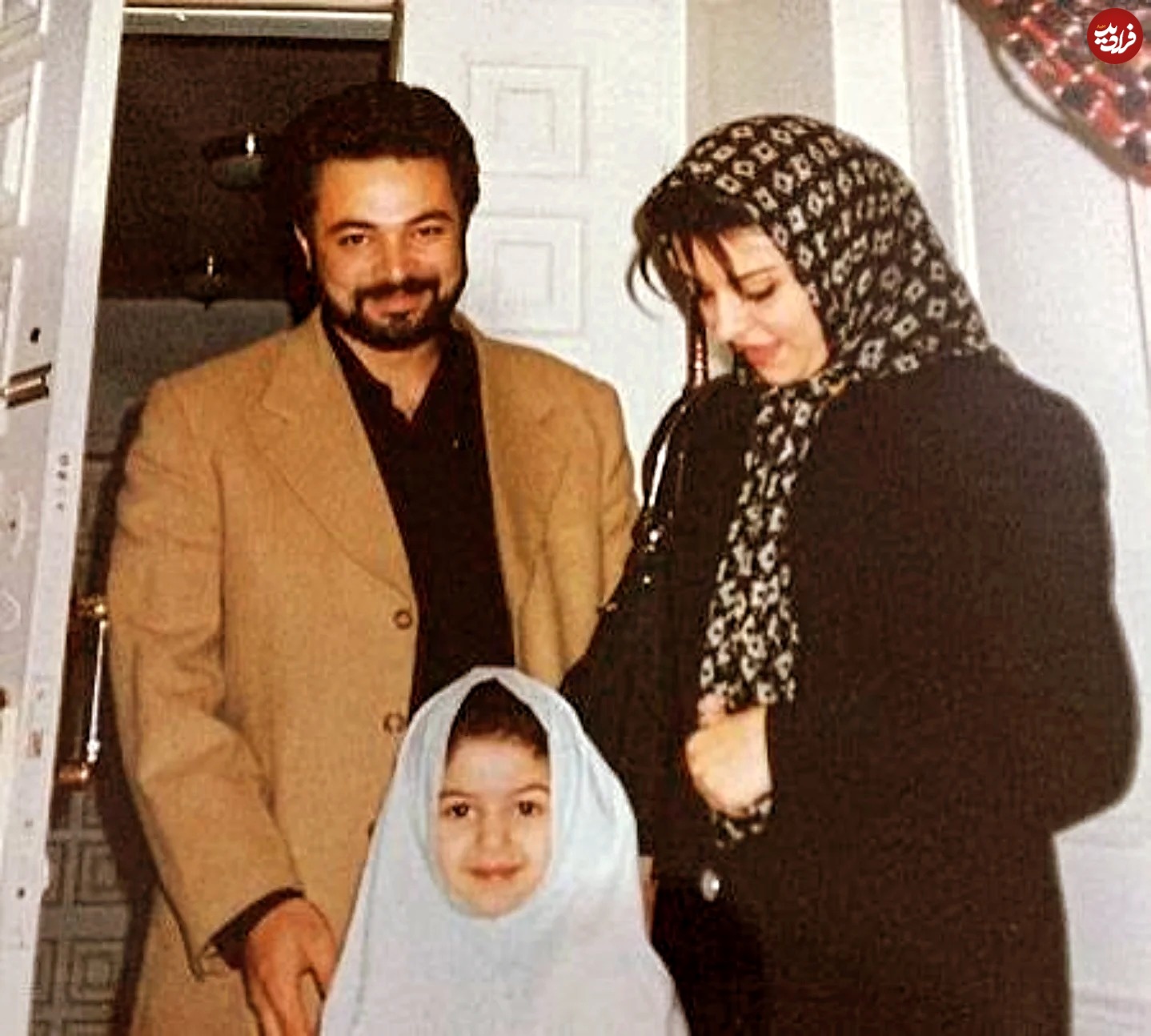 zirkhaki_fiilm_1758439121_3726379894570760025_1917305573_11zon zirkhaki_fiilm_1758439121_3726379894570760025_1917305573_11zon