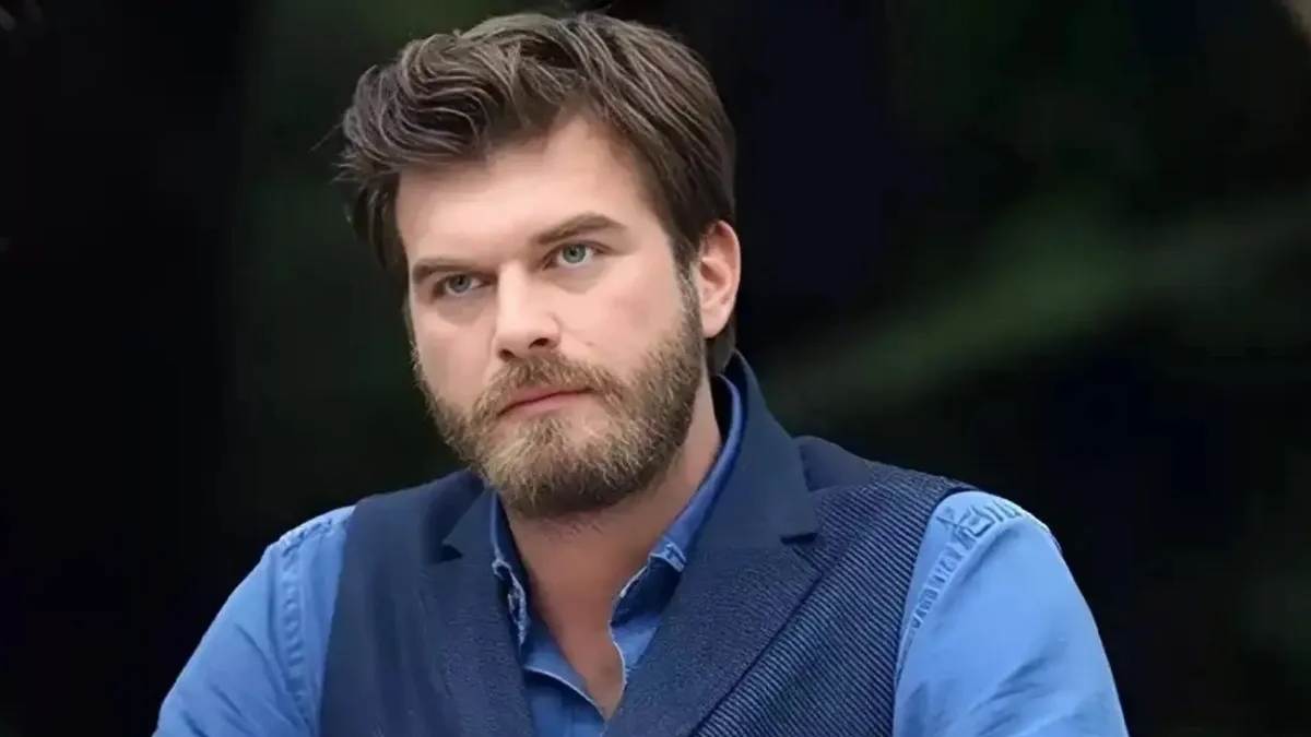 تصویر روز | نگاهی به زندگی شخصی و حرفهای کیوانچ تاتلیتوغ، ستاره خوشچهره ترکیه تصویر روز | نگاهی به زندگی شخصی و حرفهای کیوانچ تاتلیتوغ، ستاره خوشچهره ترکیه