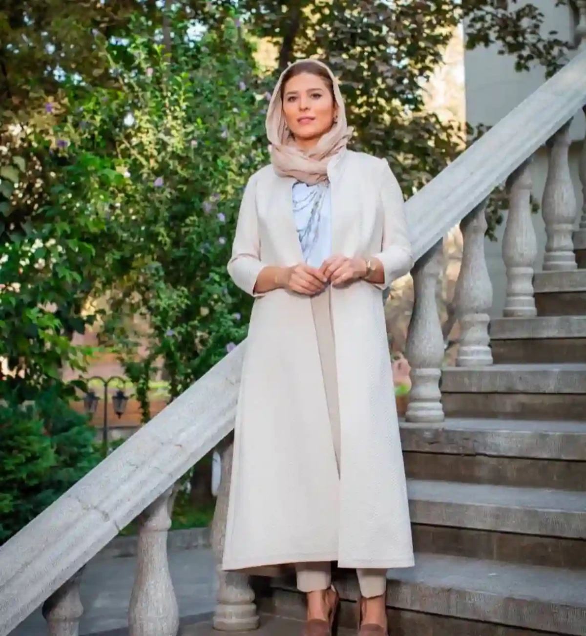 عکس در زمان| چهره خاص و متفاوت «سحر دولتشاهی» و «بهاره کیانافشار» در یک مراسم جنجالی عکس در زمان| چهره خاص و متفاوت «سحر دولتشاهی» و «بهاره کیانافشار» در یک مراسم جنجالی