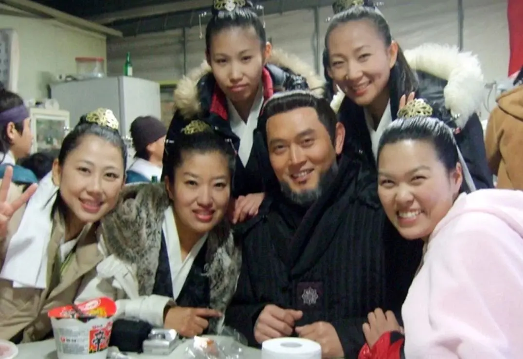 عکس در زمان|ظاهر جدید بازیگر نقش وزیر اعظم گوگوریو در سریال «امپراتور بادها» عکس در زمان|ظاهر جدید بازیگر نقش وزیر اعظم گوگوریو در سریال «امپراتور بادها»