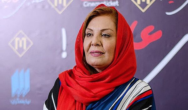 عکس در زمان| قابی ماندگار از زهره حمیدی در کنار پسرش عکس در زمان| قابی ماندگار از زهره حمیدی در کنار پسرش