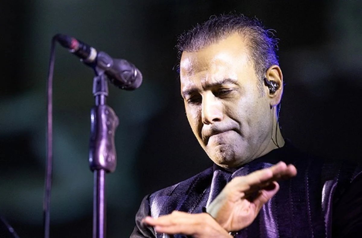 تاریخ چهره ها| تیپ متفاوت علیرضا قربانی در خارج از کشور آبان ۱۴۰۴