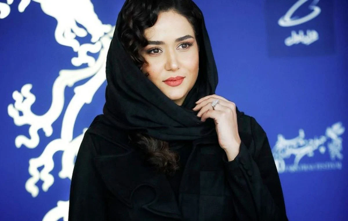 تاریخ چهره ها| پریناز ایزدیار حتی با ساده‌ترین استایل هم زیباست آبان ۱۴۰۴