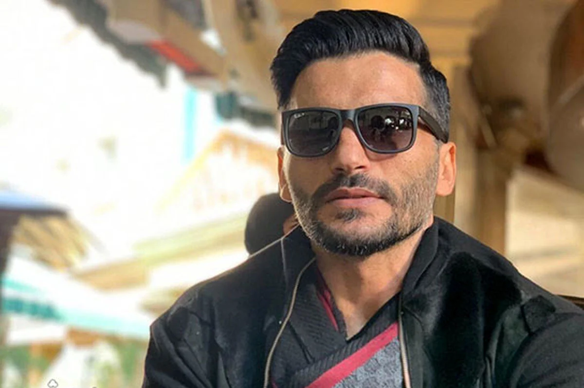 تاریخ چهره ها| خواستگاری جواد کاظمیان از خواهر ستاره خوش استایل پرسپولیس آبان ۱۴۰۴ تاریخ چهره ها| خواستگاری جواد کاظمیان از خواهر ستاره خوش استایل پرسپولیس آبان ۱۴۰۴