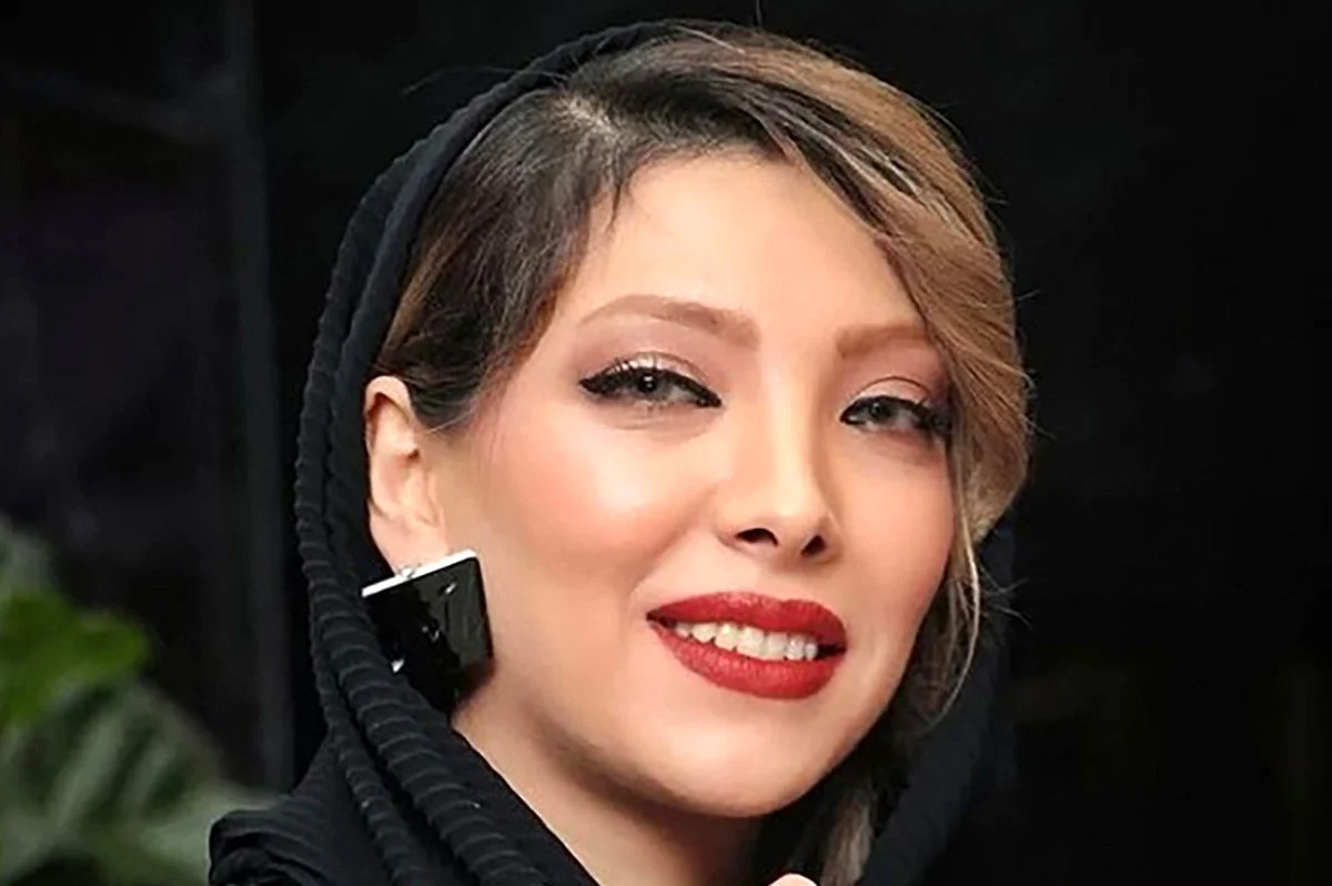 تاریخ چهره ها| استایل شیک و مجلسی صدف اسپهبدی در یک مراسم آبان ۱۴۰۴