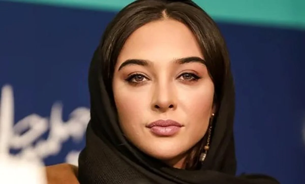 تاریخ چهره ها| استایل شیک آناهیتا درگاهی در یک مراسم شبانه آبان ۱۴۰۴