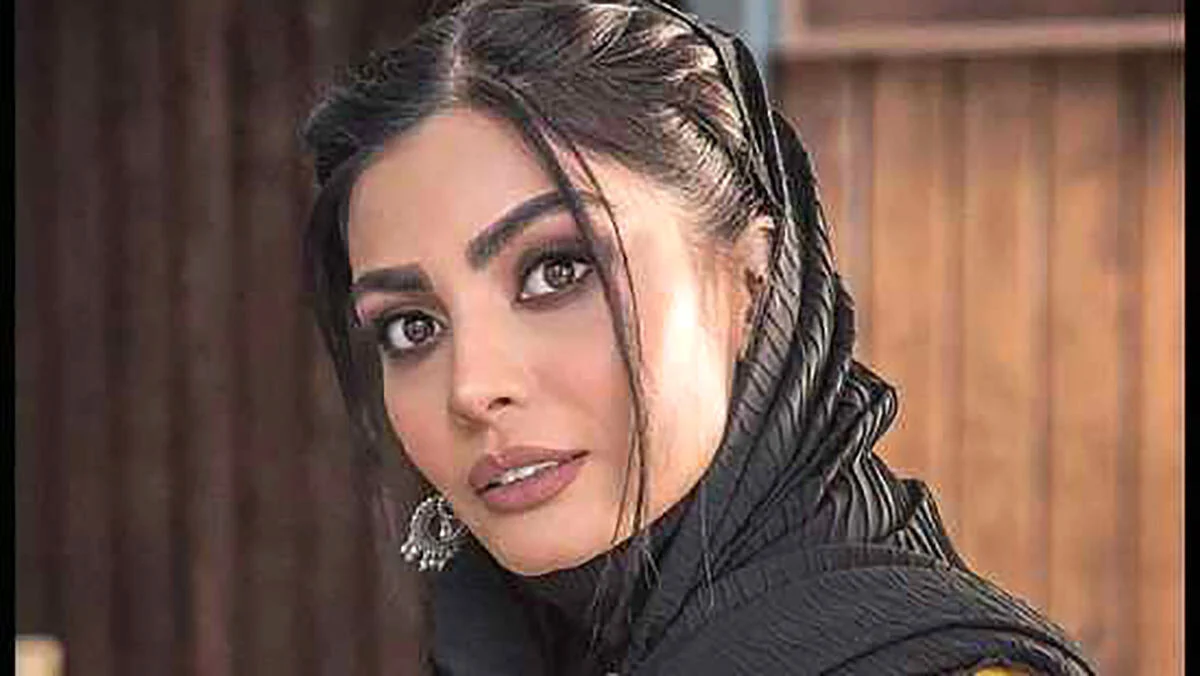 تاریخ و سفر در زمان | عکس ؛ تصاویر جذاب از صحرا اسدالهی با یک استایل ترند پاییزه