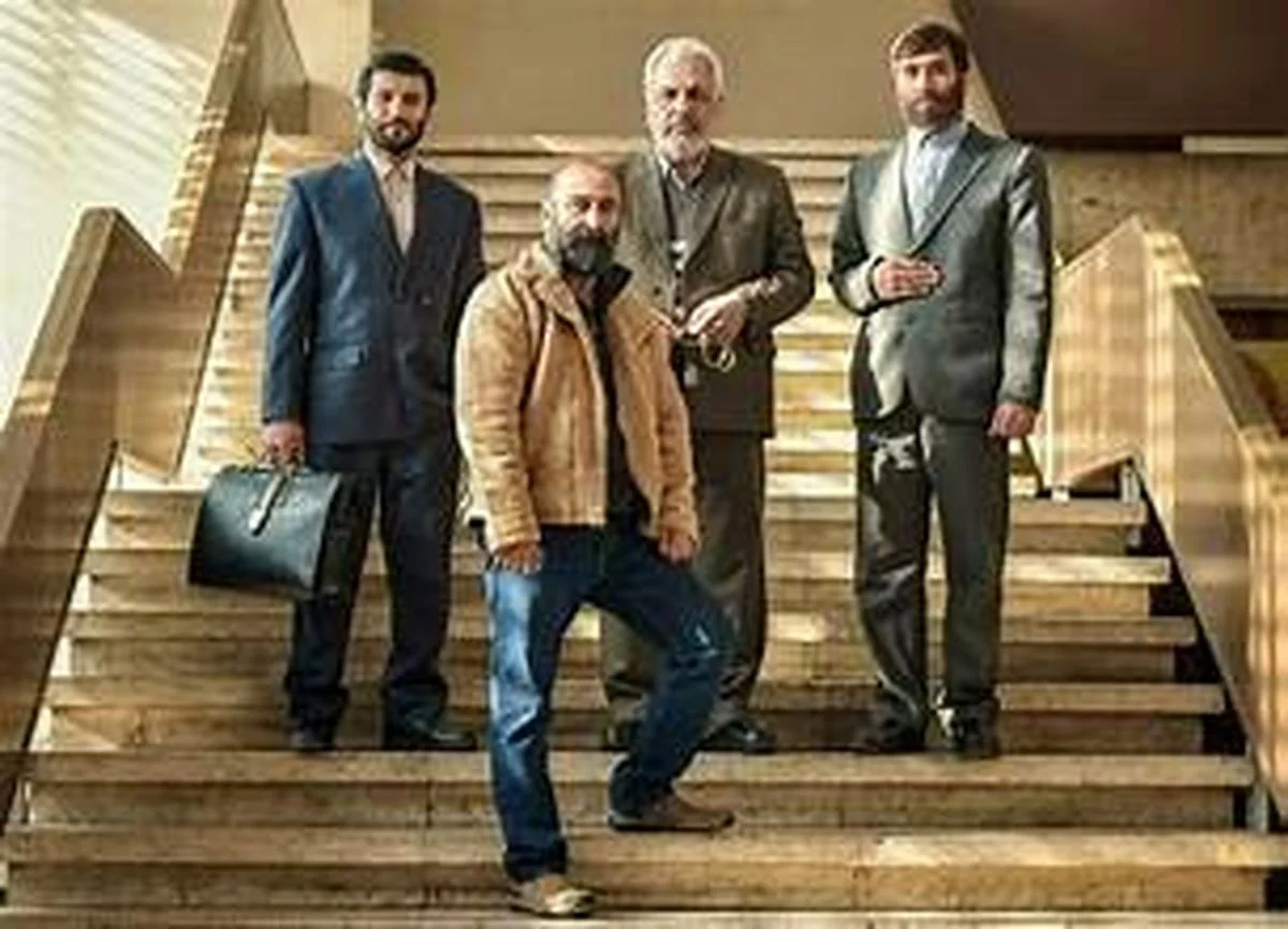 تاریخ و سفر در زمان | عکس ؛ حضور چهره‌های مشهور در اکران یک فیلم