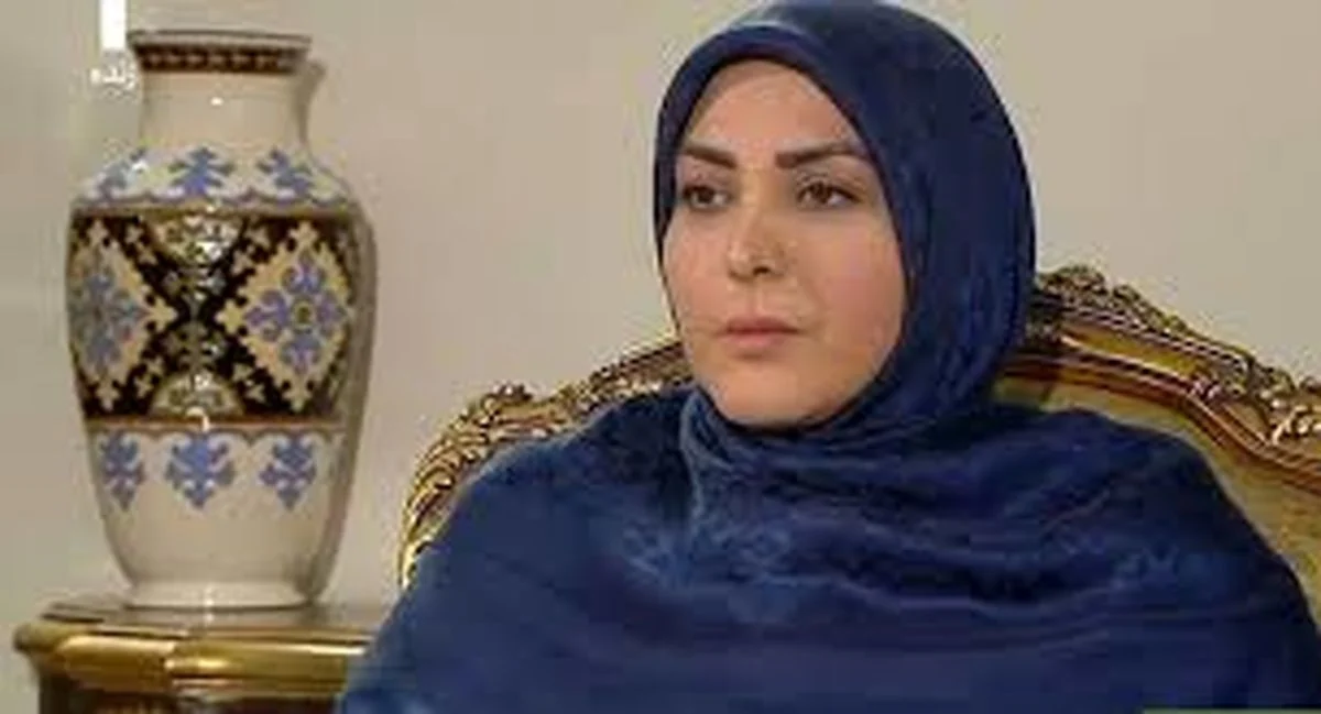 تاریخ و سفر در زمان | عکس ؛ تیپ شیک و مجلسی المیرا شریفی مقدم در باغ ارم