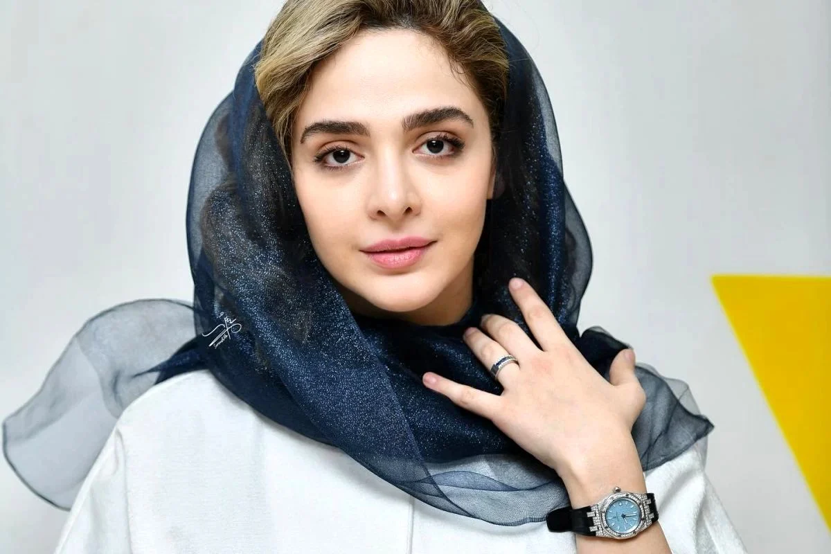 تاریخ و سفر در زمان | عکس ؛ استایل شیک و ساده المیرا دهقانی در یک مراسم