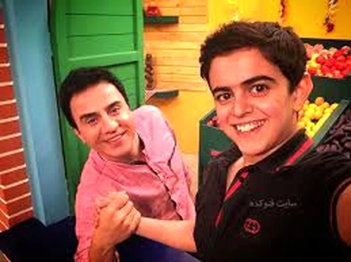 تاریخ و سفر در زمان | عکس ؛ یار قدیمی عموپورنگ با استایل جدید ظاهر شد