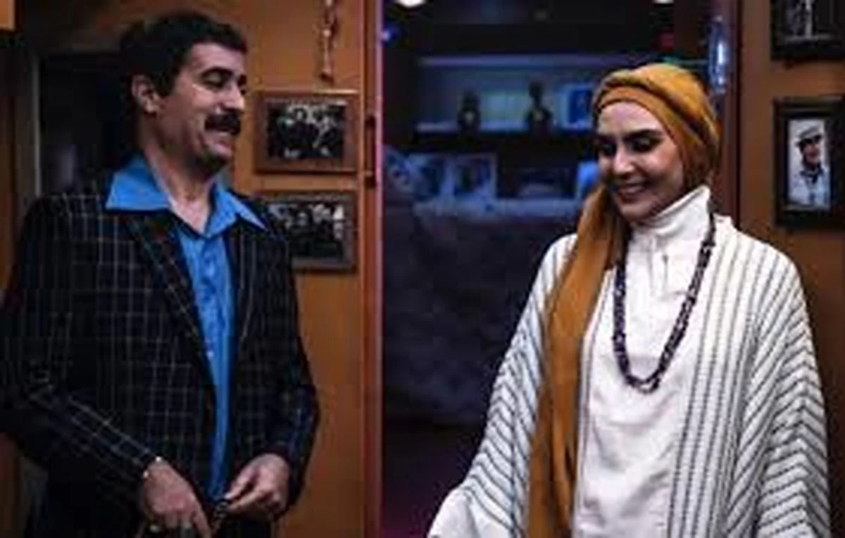 تاریخ و سفر در زمان | عکس ؛ تیپ مجلسی شری سریال پایتخت در عروسی آرام جعفری