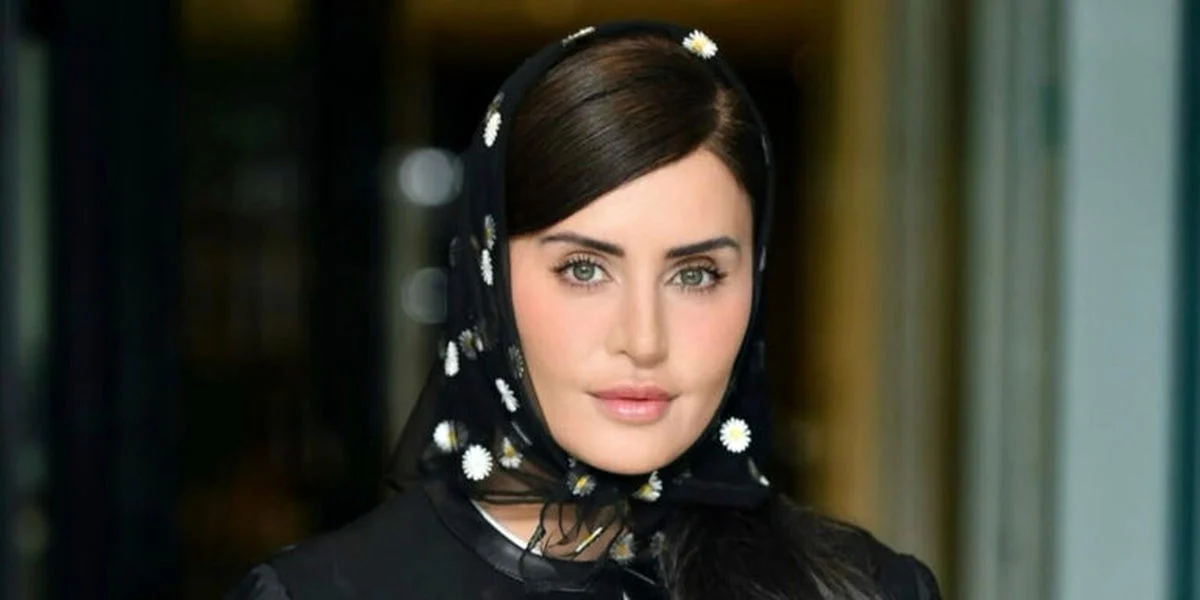 چهره روز | استایل الناز شاکردوست در یک مراسم بحث‌برانگیز شد