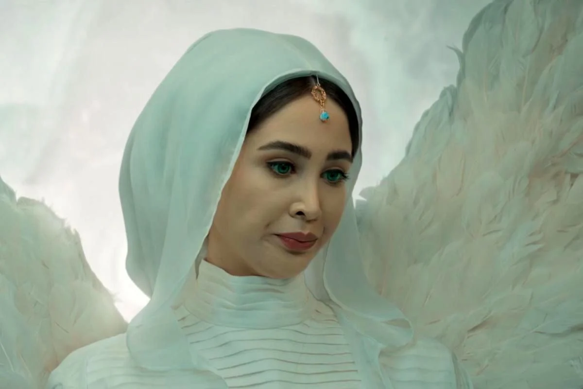 چهره روز | استایل شیک عسلِ سریال «اجل معلق» در یک مراسم جلب‌توجه کرد