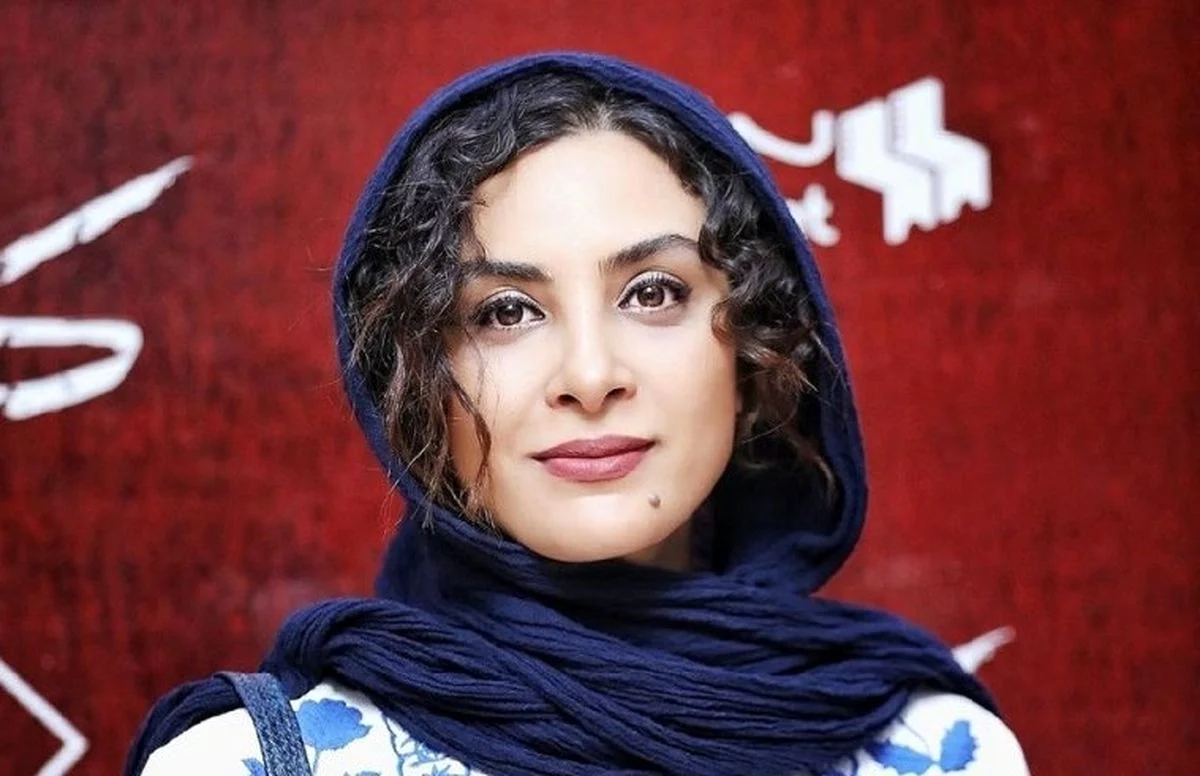 چهره روز | استوری جدید حدیثه تهرانی با استایل اسپرت و کتِ جین چهره روز | استوری جدید حدیثه تهرانی با استایل اسپرت و کتِ جین