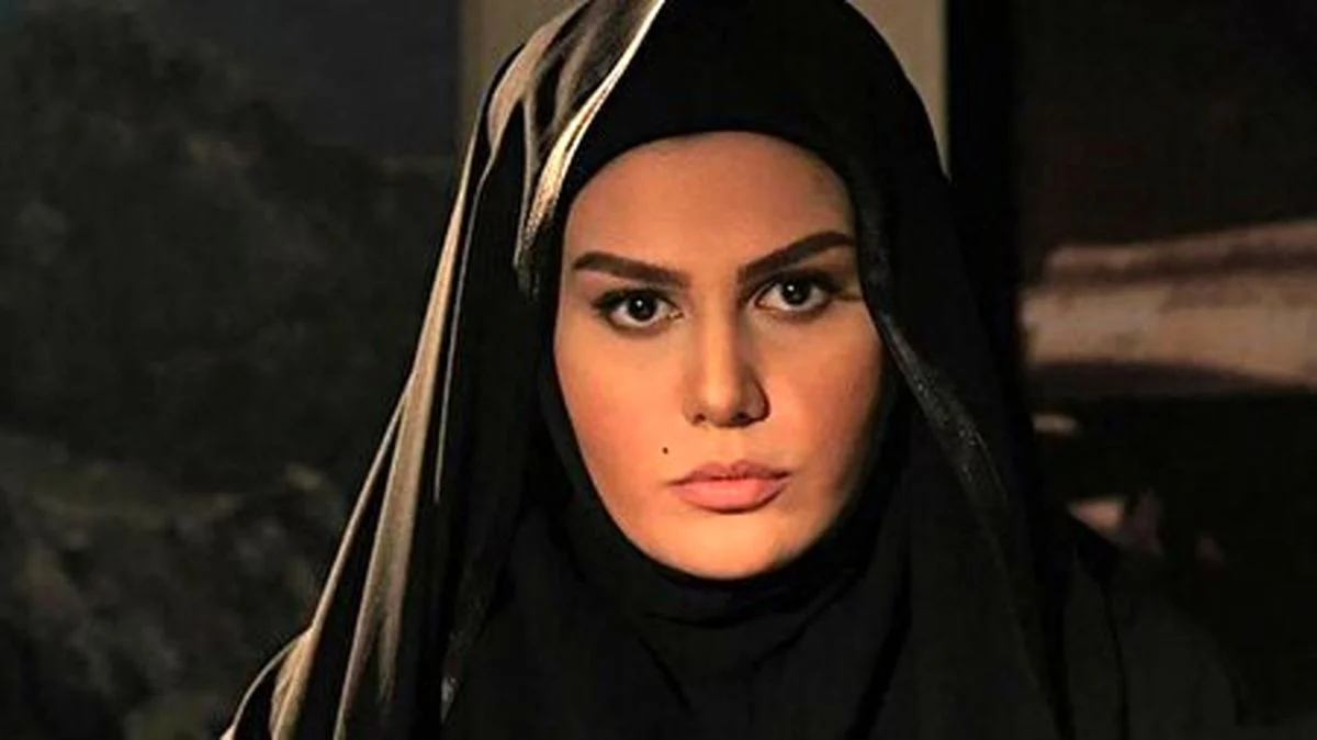 سفر زمان | تغییر چهره رز رضوی در ۴۲ سالگی جلب‌توجه کرد