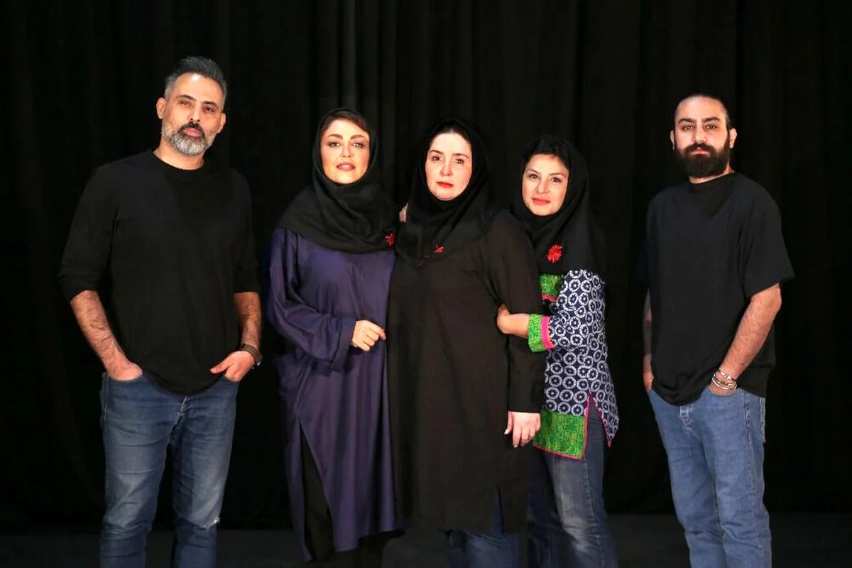 سفر زمان | تیپ متفاوت شقایق فراهانی و ژاله صامتی در کانادا