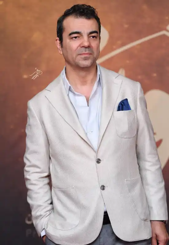 عکس در زمان|حضور بهزاد خلج همراه با پدر و مادرش در اکران خصوصی فیلم «مجنون» عکس در زمان|حضور بهزاد خلج همراه با پدر و مادرش در اکران خصوصی فیلم «مجنون»