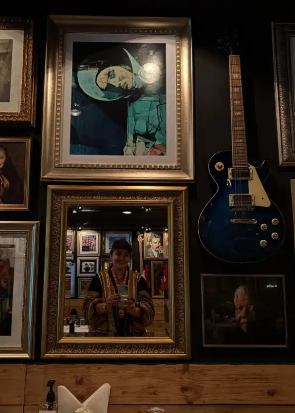 عکس در زمان|کافه‌گردی صمیمی نرگس محمدی و فریبا نادری