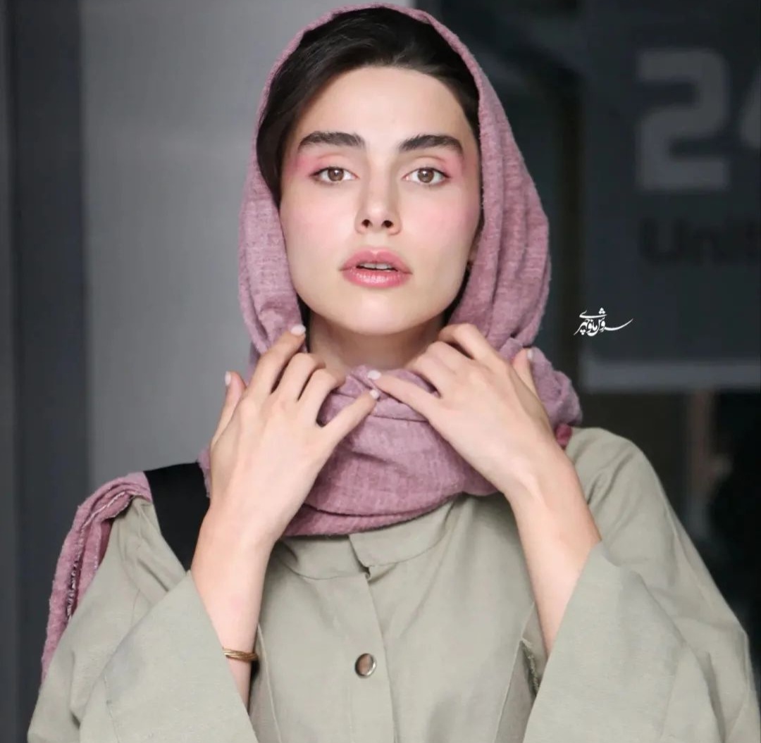 عکس در زمان|چهره متفاوت لاله مرزبان با استایل و آرایش تازهاش عکس در زمان|چهره متفاوت لاله مرزبان با استایل و آرایش تازهاش