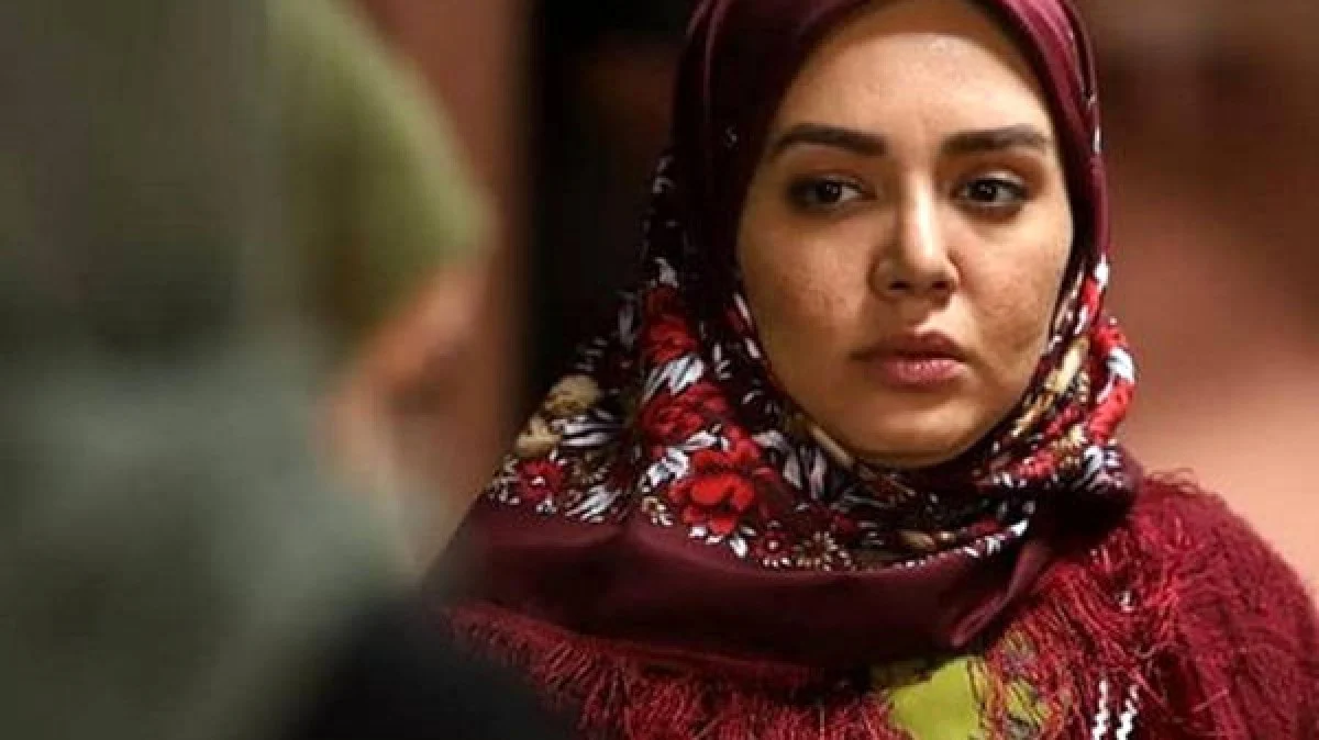 تصویر روز | تیپ شیرین «نون خ» در تئاترشهر جلبتوجه کرد تصویر روز | تیپ شیرین «نون خ» در تئاترشهر جلبتوجه کرد