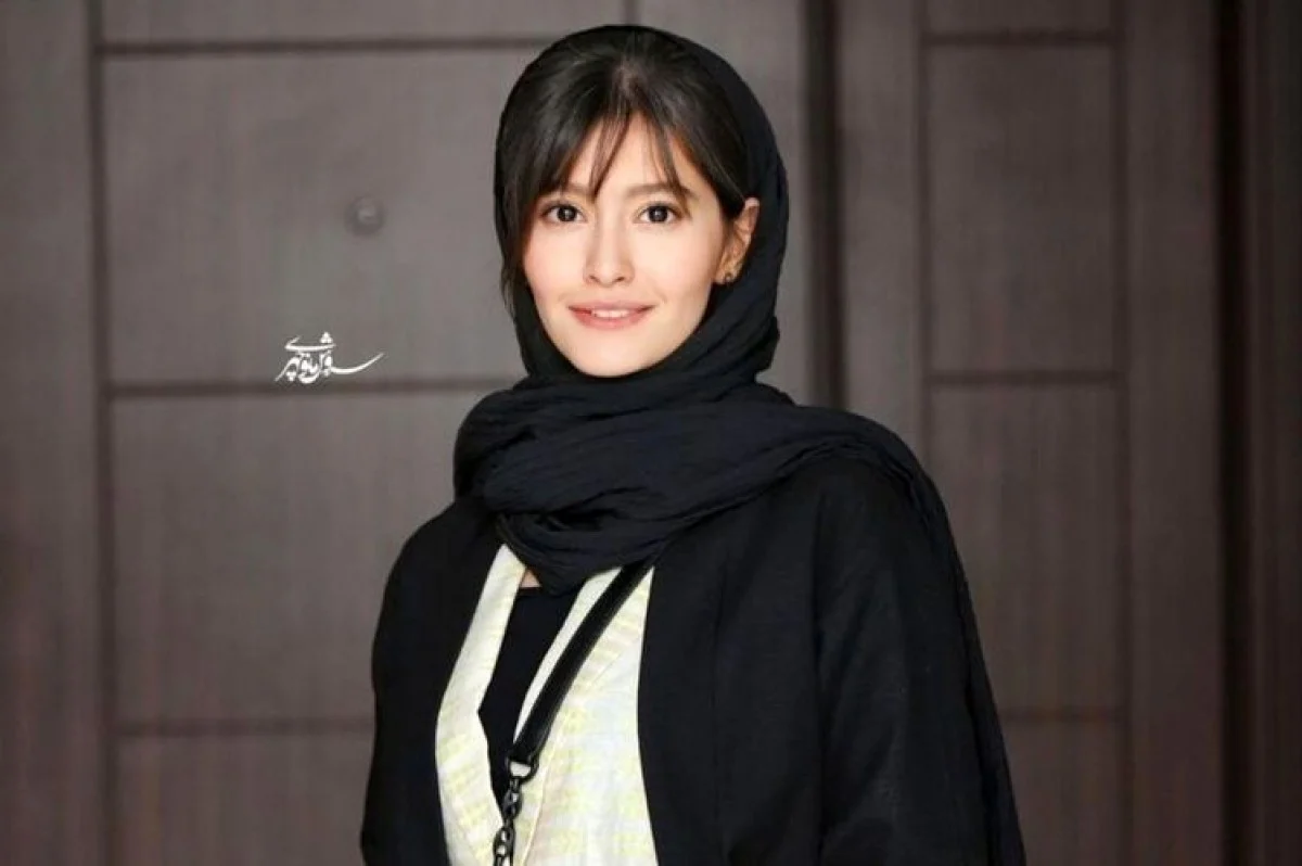 تصویر روز | تیپ ساحلی پردیس احمدیه در هند جلبتوجه کرد تصویر روز | تیپ ساحلی پردیس احمدیه در هند جلبتوجه کرد