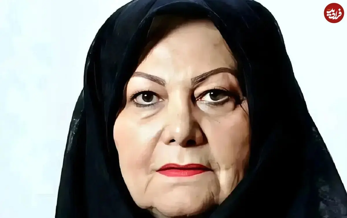 عکس| سفر در زمان؛ «ماهایا پطروسیان، تهمینه میلانی و سپیده» در مراسم ختم «ایرن»؛ سال 91