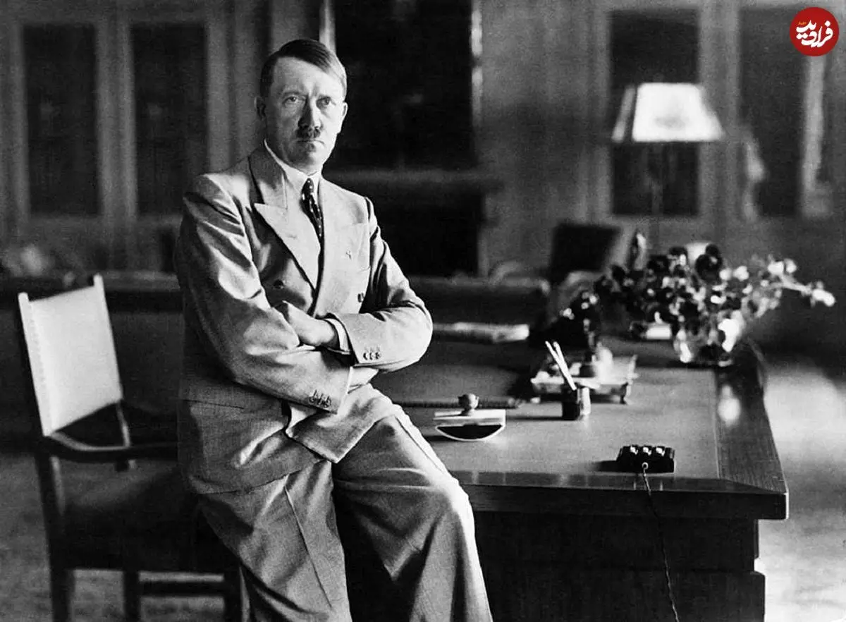 عکس| سفر در زمان؛ «آدولف هیتلر» در 34 سالگی و در یک گردهمایی؛ سال 1302