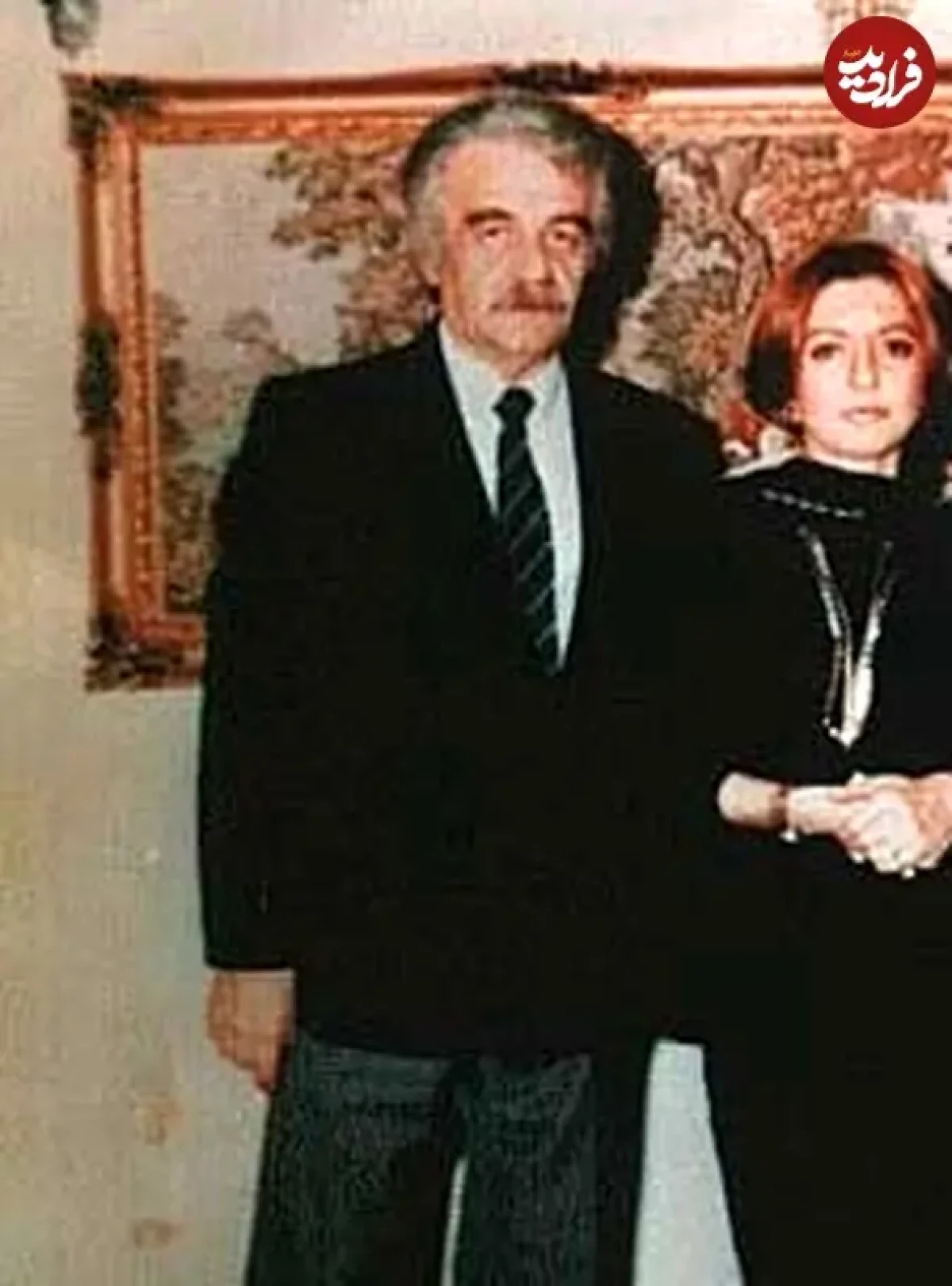 2025-12-09_18-30-16_398060 عکس| سفر زمان؛ «منوچهر نوذری» در کنار «گوگوش» در مراسم عقد پسرش «ایرج نوذری»