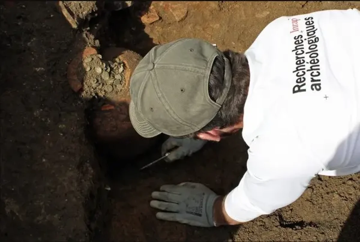 2025-12-09_22-18-07_830627 29