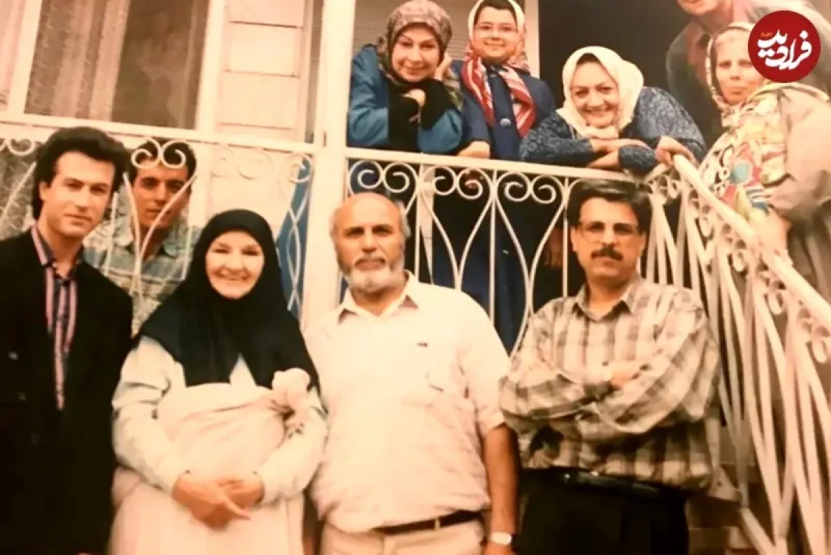2025-12-11_19-08-08_374742 عکس| سفر زمان؛ «دانیال حکیمی» در 33 سالگی در کنار «پروین سلیمانی و شهلا ریاحی»؛ سال 74