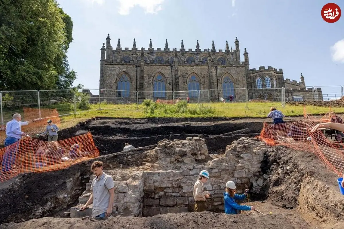 مهم‌ترین اکتشافات سال 2025 در انگلستان؛ از «توالت قرون وسطایی» تا «تاس پیشگویی»