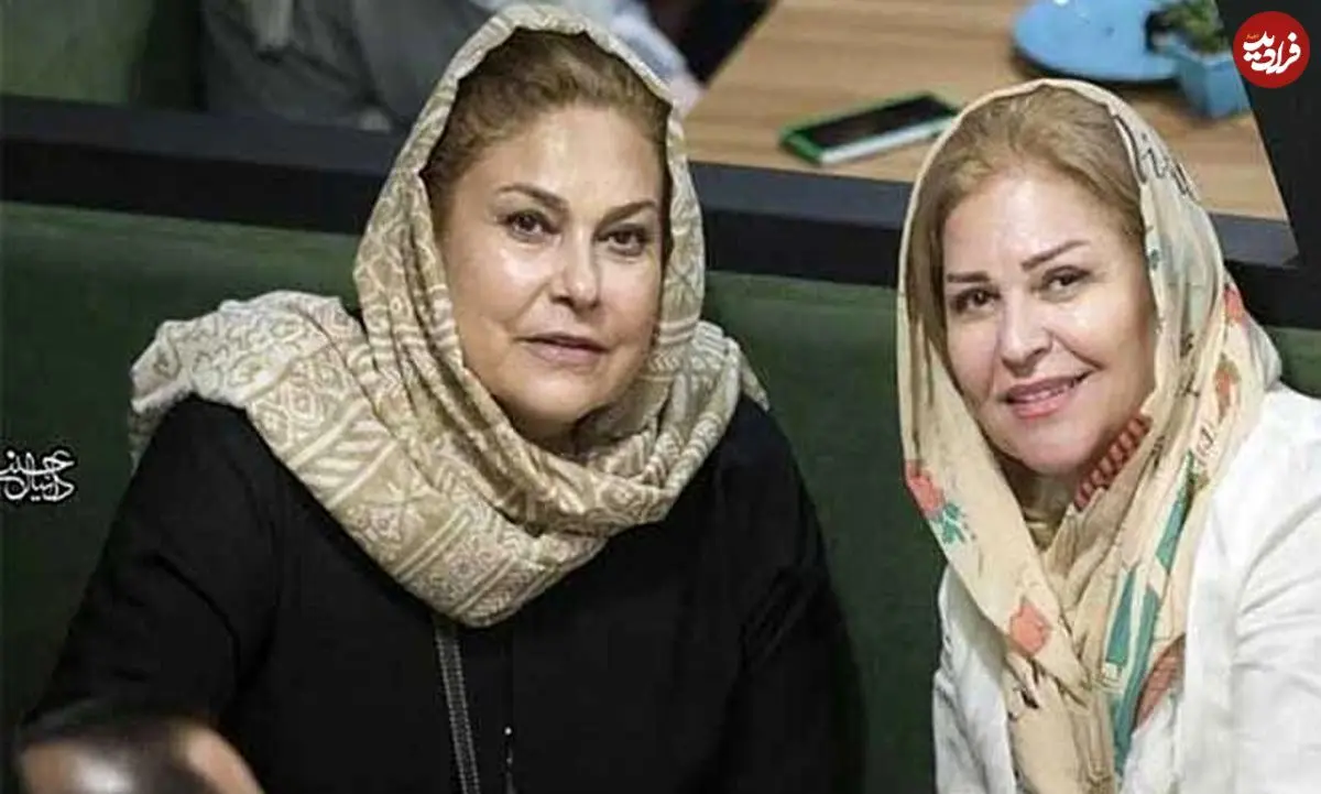 عکس| سفر زمان؛ عکس یادگاری «مهرانه مهین ترابی» و «ایرج قادری» در پشت‌صحنه یک فیلم