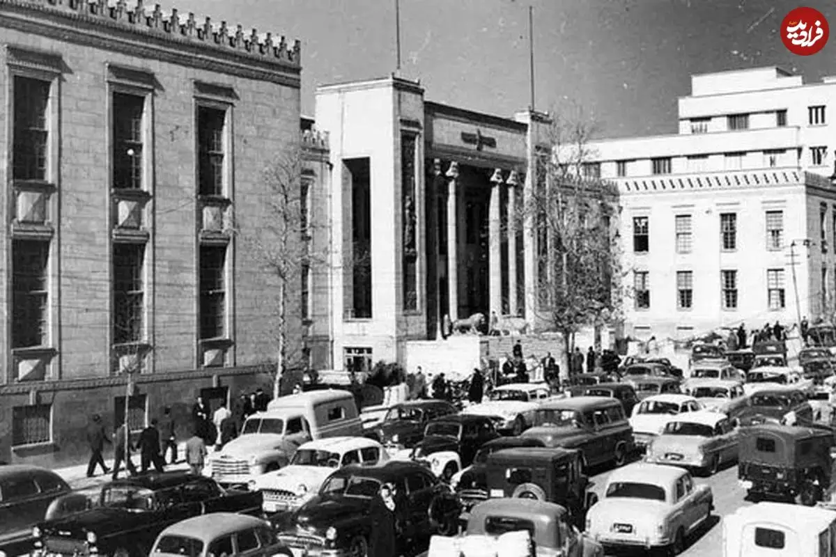 عکس| سفر در زمان؛ عکسی جالب از خیابان فردوسی تهران در دهه ۳۰