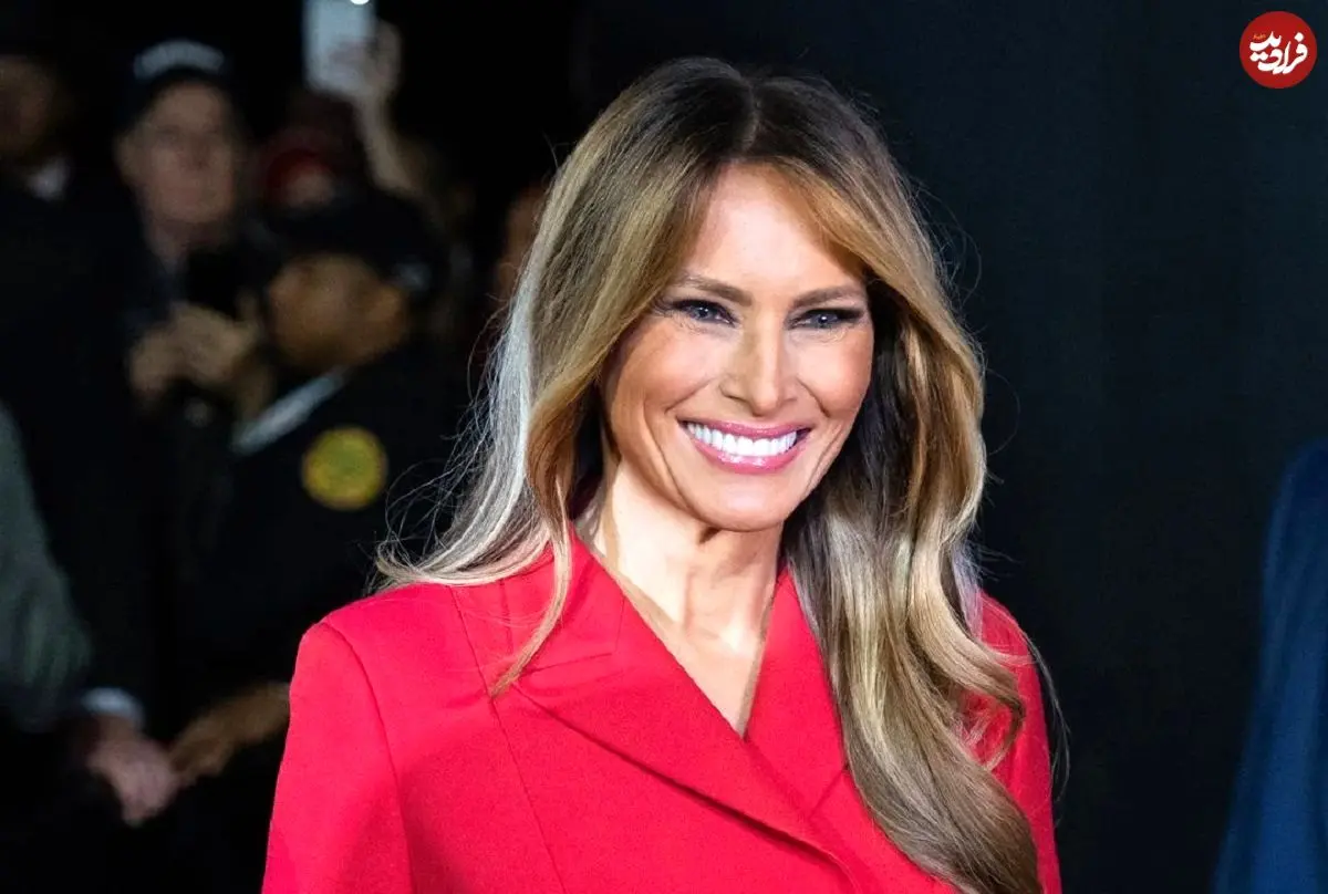 عکس| سفر در زمان؛ «ملانیا و دونالد ترامپ» در نمایش مد مرسدس بنز در نیویورک؛ سال 1381